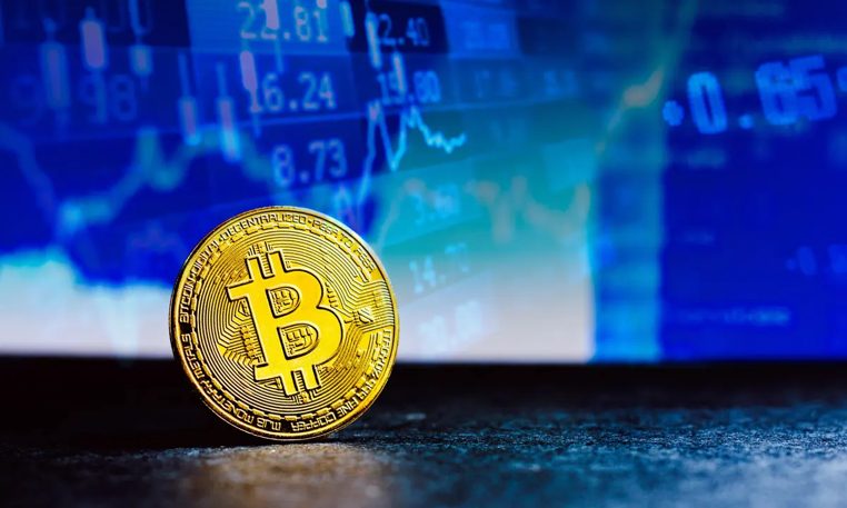 BTC recovers, gains $211bn in 2023