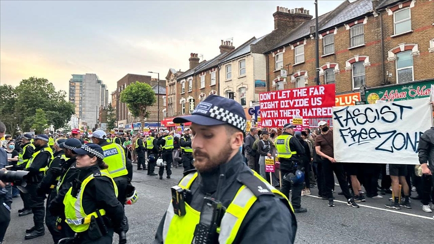 Antiracism protests sweep Britain