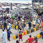 FG to shut errant filling stations as petrol hits N1,000/litre