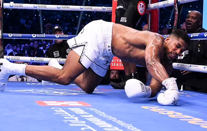 BREAKING: Anthony Joshua knocked by Daniel Dubois