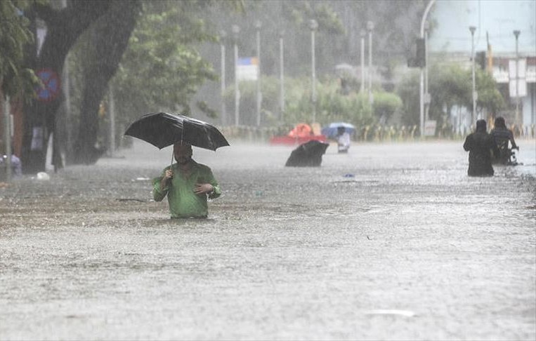 FG forecasts five-day heavy rainfall, flood in 21 states