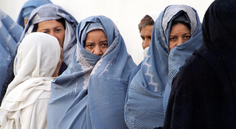 Taliban bans women from owning smartphones, driving cars