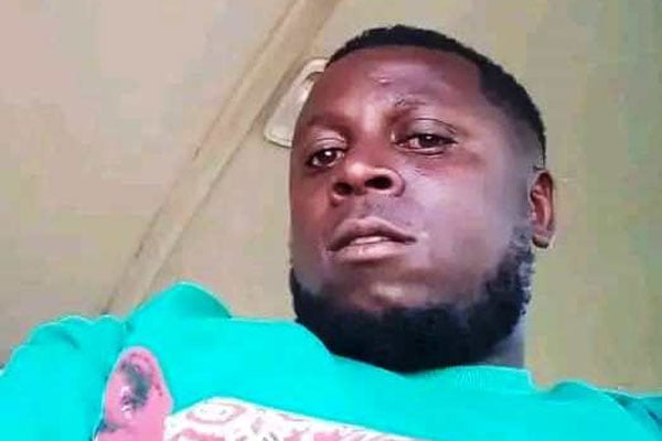 Arsenal supporter kills Manchester United fan (See Why)