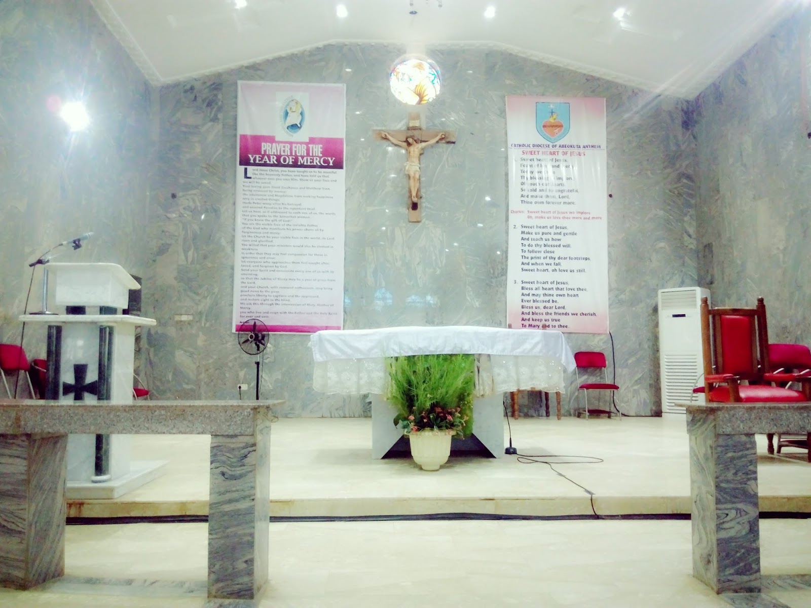 Security guard hacked to death at Ogun church altar